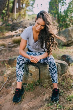 GUGGEN Mountain Freizeit Schnürer schwarz Wanderschuh von-Herren Wandern & Trekking