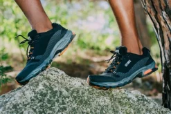 GUGGEN Mountain Freizeit Schnürer schwarz Wanderschuh von-Herren Wandern & Trekking